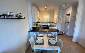 Apt Con Espectacular Vista, Piscinas, Recep 24 Hs